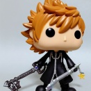 【二刀流のロクサス！】POP! GAMES 1122 KINGDOM HEARTS ROXAS WITH KEYBLADES