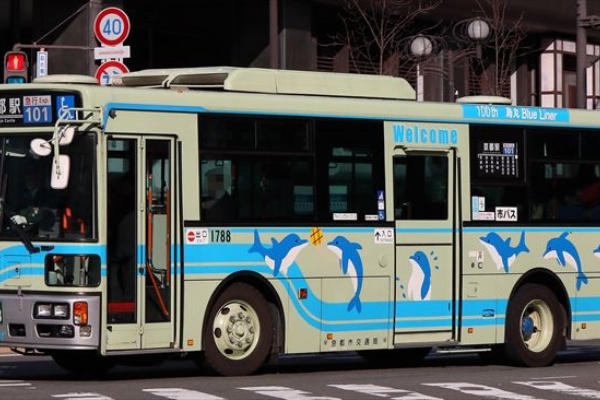 バスの世界へ 16年02月