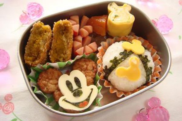 ミッキー バーグ弁当 キャラ弁 のほほん育児日記 こうたんとわたしの日々の日記です ミッキー バーグ弁当 キャラ弁 のほほん育児日記 こうたんとわたしの日々の日記です