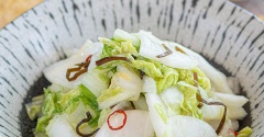 【白菜を漬けるならコレしかない！】「マジでお店で買ってきたやつだと思った」食べた人全員納得の簡単漬物レシピ3選