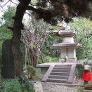 親鸞聖人遺髪塔（青蓮院）