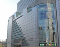 『垣間見てきた新しい大阪駅』の画像