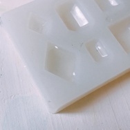 優柔不断が裏目に出た話。と、花火の宝石作りました。