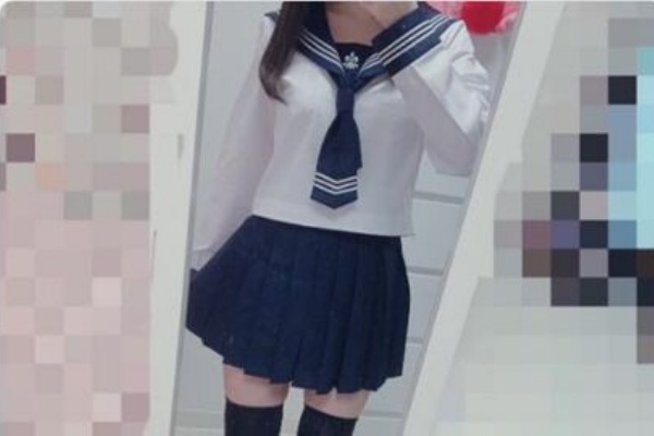 ニコ生 女性ゲーム生主 うりり 見事なｊｋコスで 料理枠 リスナーを魅了 ニコ生 ユーチューブライブまとめ