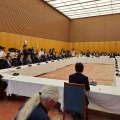 赤澤大臣に閣僚全員からの拍手