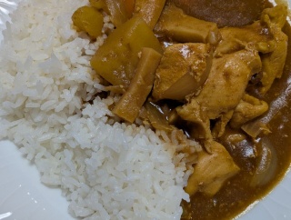 鶏カレー。