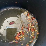 寒いので〜コンソメいらずの色鮮やかな紫の食べるスープ