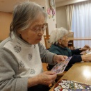 貼り絵でクリスマスを迎える