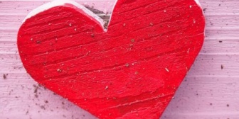 【恋愛相談】好意を打ち明けたら、「（自分）から期待されているのはそういうことではないので、これからはそういう目で見ないで」と優しく断られました。