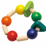 木のおもちゃで楽しい子育て