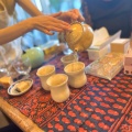 爽快な夏のテーブル。