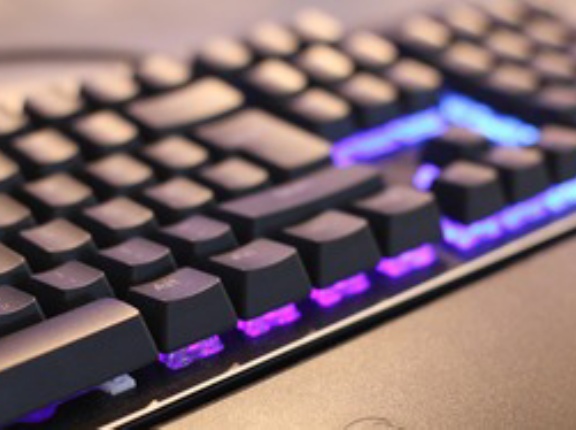 【キーボード】メカニカルの心地よさは青軸のカチャカチャから底打ちの心地よさに変わってたのか