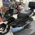 カスタムバイクショップYon-SIGN