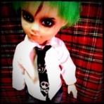 Broken。