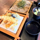 【函館 老舗そば屋の広々店内でゆっくり食事】そば処 松くら