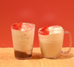 スターバックス「ティー」に特化した店舗でホリデー向けドリンク登場、プリンチのスイーツ3種も全国展開