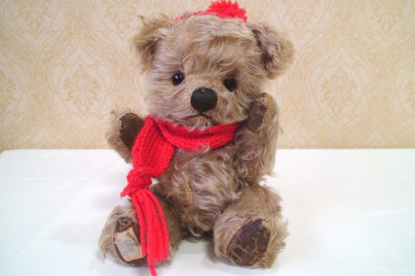 Chad Valley チャドバレー ヴィンテージ ドッグ 犬 30年代 Chad Valley Dog 1930's with button. For Sale at Ruby Lane