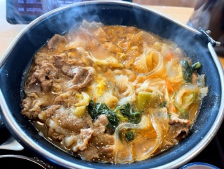 相生　牛胡麻麻辣湯鍋♪《すき家》