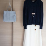 『手持ちの服と先日買ったZARAのバッグで50代おめかしコーデ』の画像