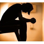 【悲報】お菓子を盗もうとした女児、叱られてPTSDになり20万円の慰謝料を手にいれる… 	