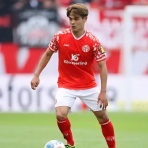 べるサッカー