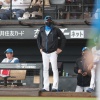 【日本ハム】新庄監督が初安打の記念球狙い？　ベンチ最前列仁王立ち　有薗直輝は４打席で…