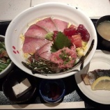 『新橋 福炎やランチ、天然氷見の寒ブリ海鮮丼は気合が入ってた(700円)』の画像