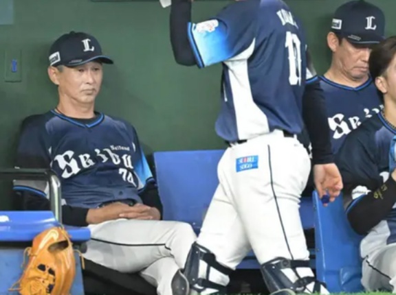 西武首位陥落。このまま落ちて行くか、それとも巻き返すか。
