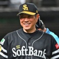 小久保監督「3年V逸していたソフトバンクを退団者や怪我人まみれの中3連覇させてます」←これ