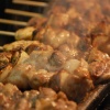 ？？「焼き鳥で一番うまいのは皮」 	