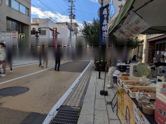 【画像】地元の食べ歩きイベントに来た