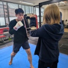 『ＫＩＮＧＳは笑顔が素敵で人気女性トレーナー在住！！とキッズの入会ラッシュ！！』の画像