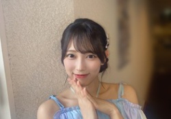 日向坂の最新衣装、性的すぎてしまう