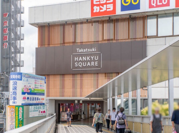 高槻阪急スクエアに「ORiental TRaffic（オリエンタルトラフィック）」ってレディースシューズショップができるみたい。9月18日オープン予定