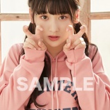 『[イコラブ] HUSTLE PRESS「=PRESS（2020 FEBRUARY）」（佐竹のん乃 表紙号）の生写真(B)を公開…』の画像