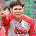カープ坂倉将吾(正捕手5番) 打率.246 3本 24打点 出塁率.326 OPS.691 盗塁阻止率.203