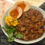 趣味の為に生きて行く。