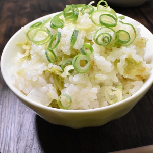 味付け簡単♪白菜の中華風炊き込みご飯