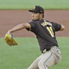 ダルビッシュは翌日にスライド登板が決定　ＭＬＢ公式サイトが発表　日米通算２００勝かけ、全米中継も予定