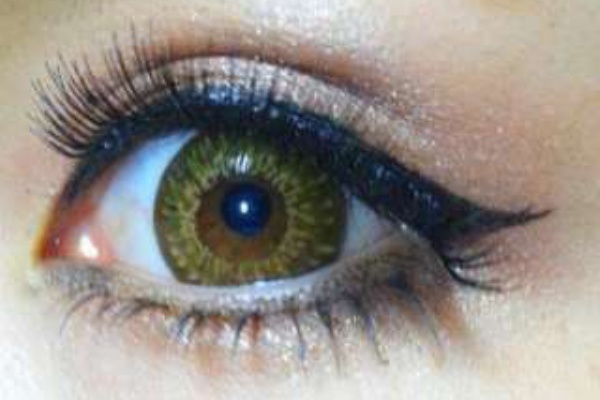 キャンマジのgossipブラウンカラコン装着画像 記事まとめ カラコン情報館 ランキング 口コミ カラコン情報館