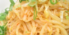 結構辛い♪もやしの辛味和え