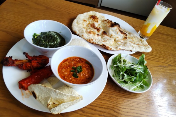 大食いグルメなランチ 営業時間
