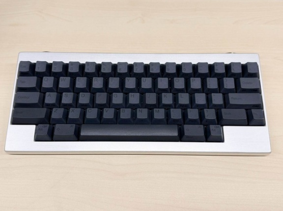 33万円のHHKB、世界300台限定で登場！PFUが「Professional Elite」を披露