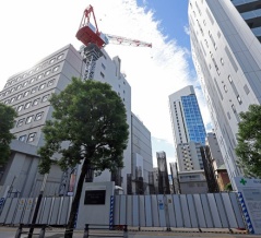 地上24階「リビオタワー芝公園」の建設状況！増上寺越しに東京タワー全景が見える定借タワマン（2025.9.21）