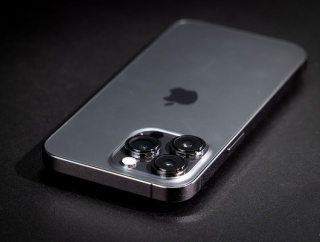 【閲覧注意】「緊急」ついさっき3:45に目が覚めたら俺のiPhoneがとんでもないバグり方してた！　（画像あり）