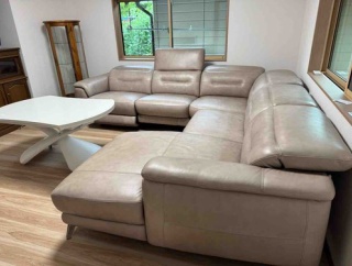 三豊市に本革電動ソファ・COMPAR・PARISリフトテーブル納品