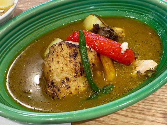 函館空港にオープンした｢meli melo軒（メリメロけん）｣のスープカレーが美味い！