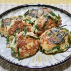 ふわふわ食感、ご飯にビールにぴったり「ポン酢で食べるニラつくね」