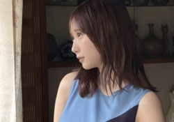 【速報】藤嶌果歩、最新グラビアで質感良さそうな太ももが