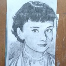 瞑想的に人物を描く